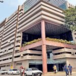 AMCની નાઈટ ડ્રાઈવઃ  જાહેર માર્ગો અને ફૂટપાથ પરથી દબાણો દૂર કરી કુલ 152 જેટલો માલ સામાન જપ્ત