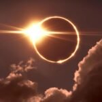 Ahmedabad Crime: 31મી ડિસેમ્બર પૂર્વે દારૂની રેલમછેલ? સાણંદ પાસે ટ્રક પલટી જતા બોટલ લેવા પડાપડી