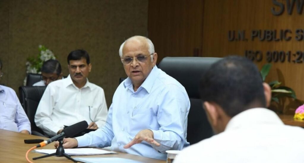 Gandhinagar News: મહાનગર પાલિકાના કમિશ્નરનોને મુખ્યમંત્રીનો આદેશ, કંઈ પણ કરો 48 કલાકમાં ટ્રાફિકની સમસ્યા ઉકેલો