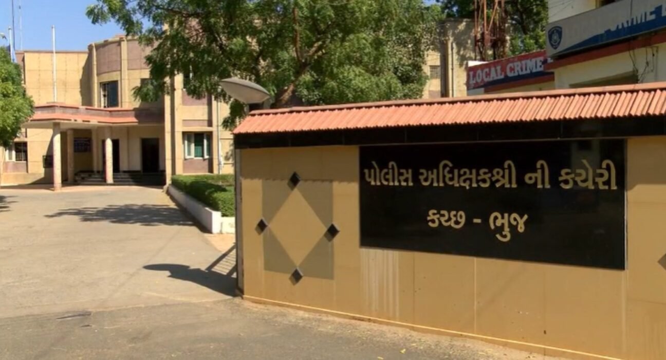 પોલીસે ડિટેઈન કરેલી સ્કોર્પિયો છોડાવવા માટે ભુજ RTOમાં બોગસ મેમો રજૂ કર્યો