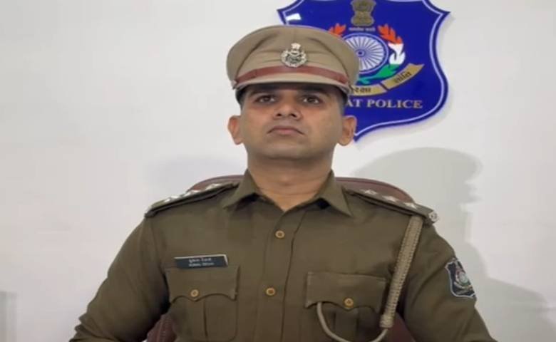 Ahmedabad News: સેવન્થ ડે સ્કૂલમાં ભોગ બનનાર વિદ્યાર્થીનો શર્ટ તપાસ માટે FSL મોકલાયો, પોલીસ અને શાળા સંચાલનનો મત અલગ