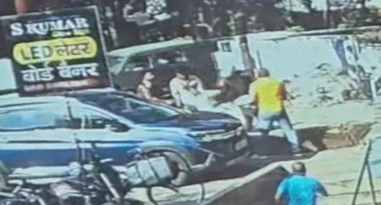 Surat: પુણા વિસ્તારમાં કુરિયર બોયને માર મારી ધોળા દિવસે અપહરણ કરાયું, પોલીસની કામગીરી સામે સવાલો