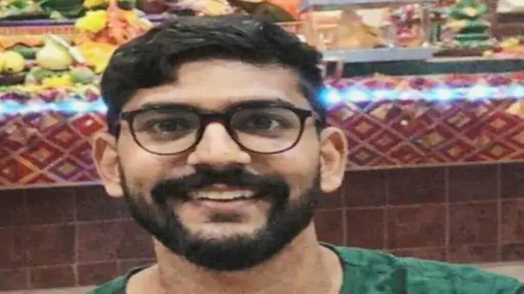 Iran Israel War : ઓમાનમાં ઓઈલ ટેન્કર પર થયેલા મિસાઈલ એટેકમાં દિવના યુવકનું મોત