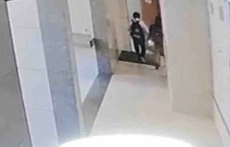 Surat News : બે કોલેજિયન યુવતીઓના આપઘાત કેસમાં પોલીસનો ખુલાસો, લવમાં બ્રેક અપને કારણે જીવન ટૂંકાવ્યું