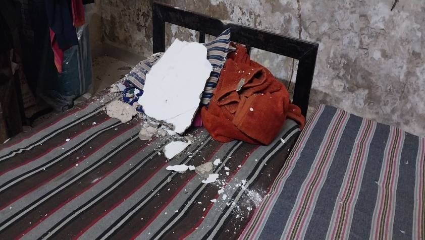 LD Hostel Slab Collapse: મધરાતે છત ધરાશાયી થતા વિદ્યાર્થી લોહીલુહાણ, તંત્રની બેદરકારી સામે રોષ